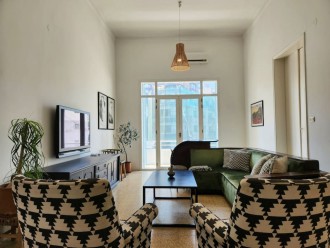 Dream Location Apartment.