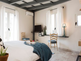 Monot Studio with Terrace